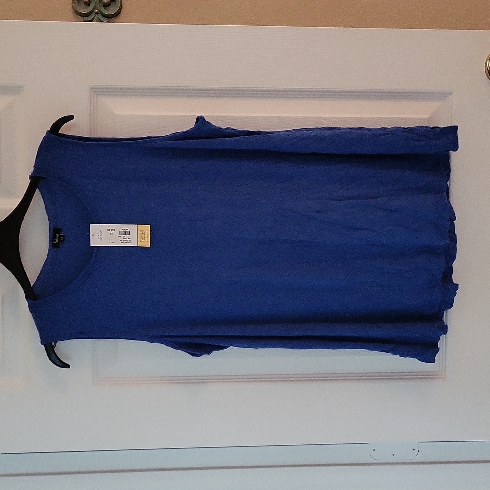 Shana top NWT